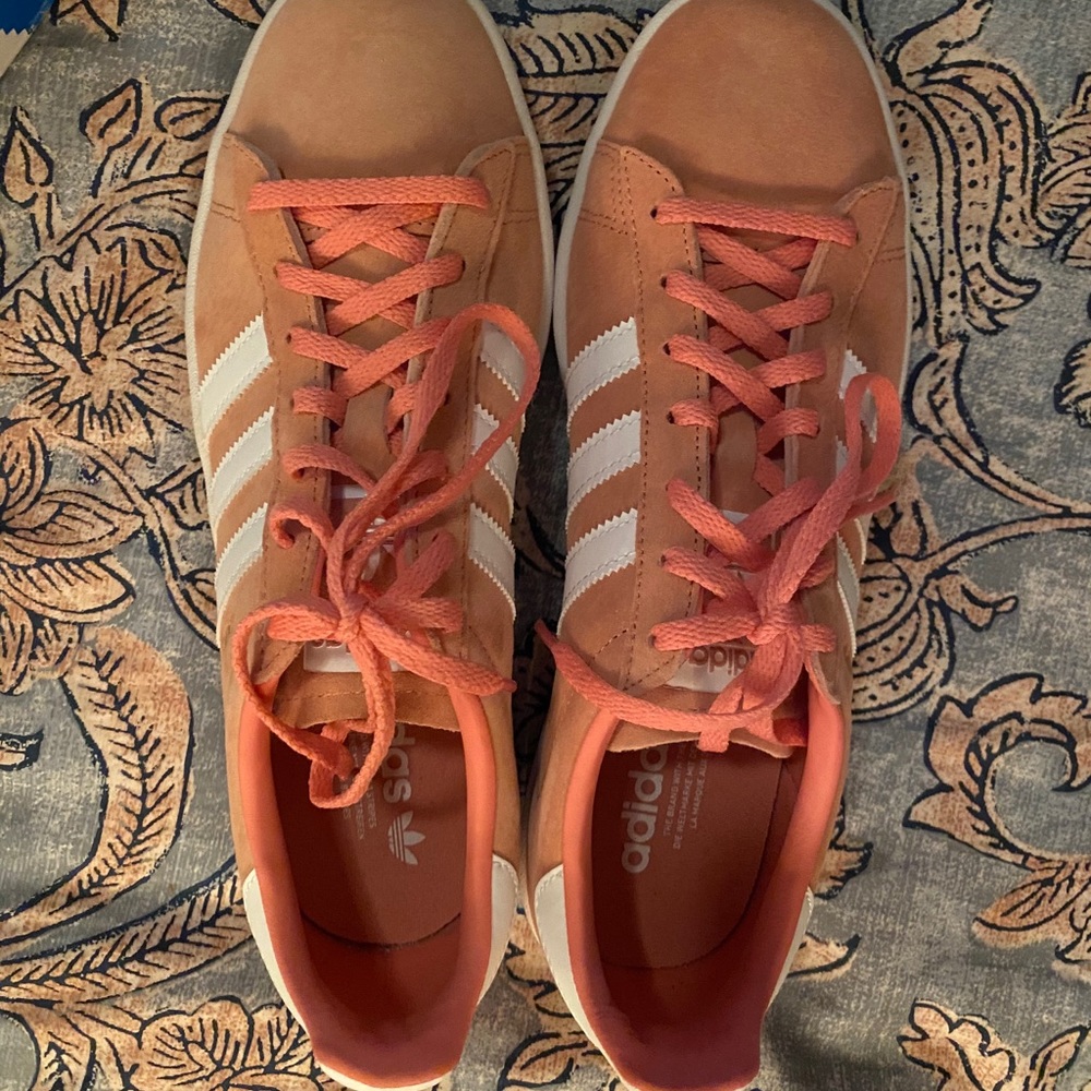 Adidas - Picture 2 of 4